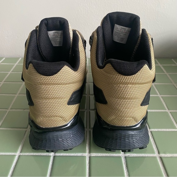 The North Face Storm Strike Hiking Boots - Picture 4 of 6